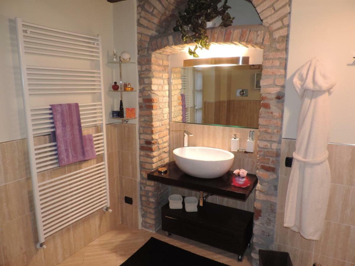 Feeling At Home - Varese Apartment Εξωτερικό φωτογραφία