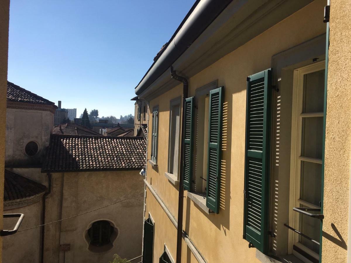 Feeling At Home - Varese Apartment Εξωτερικό φωτογραφία