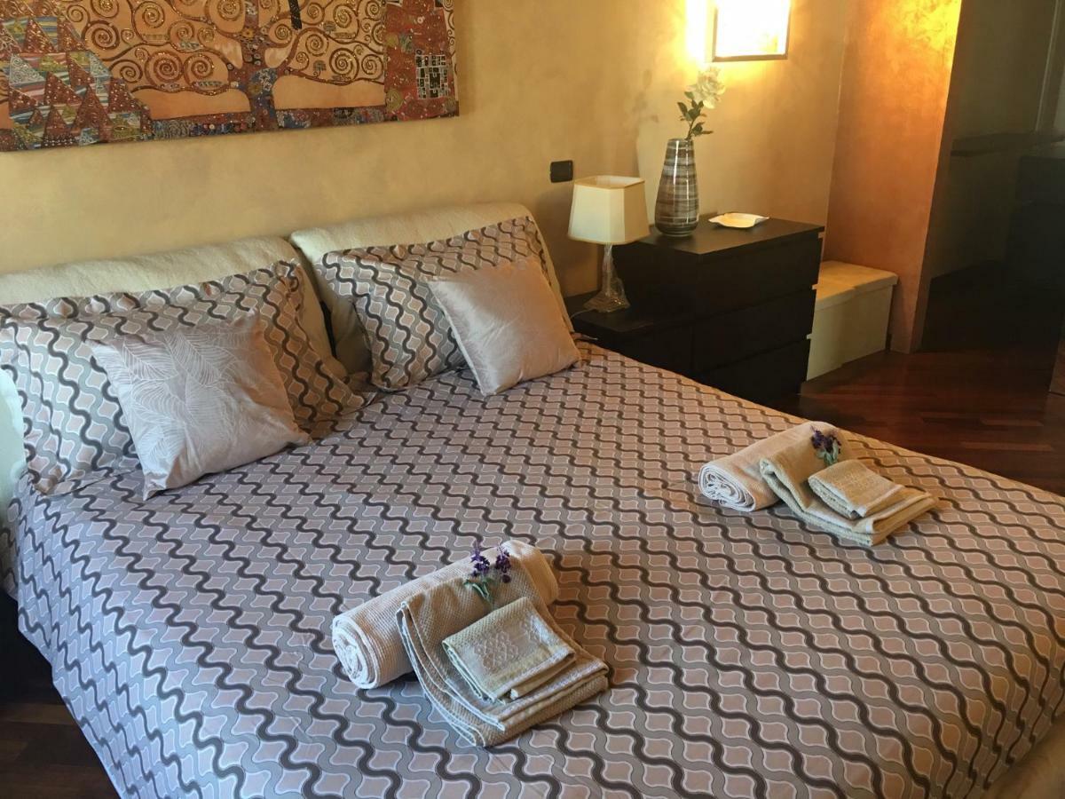 Feeling At Home - Varese Apartment Εξωτερικό φωτογραφία