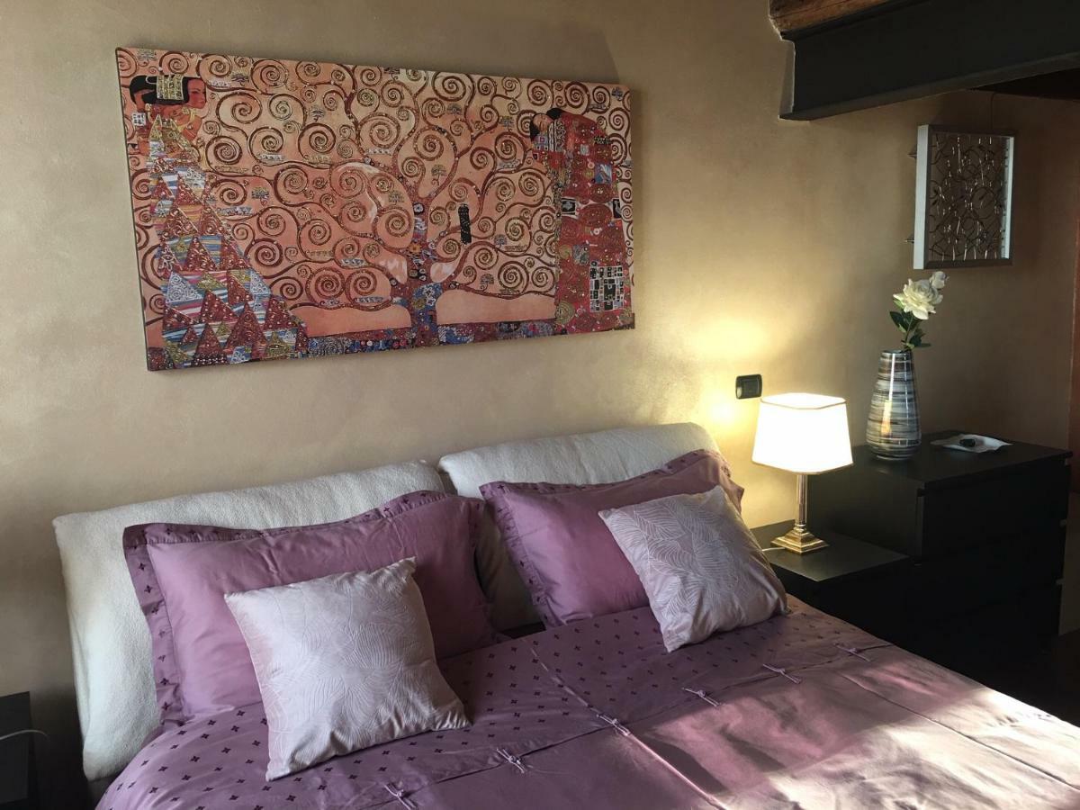 Feeling At Home - Varese Apartment Εξωτερικό φωτογραφία
